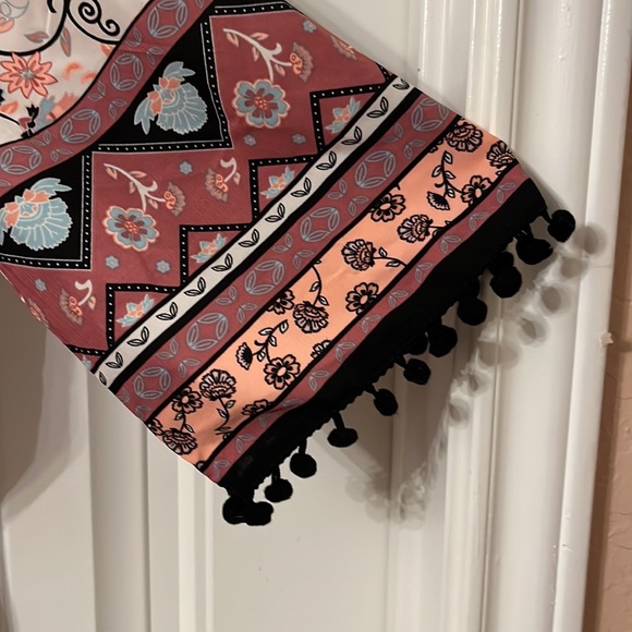 MY MICHELLE GIRLS Floral Lined Romper Size M Pom Pom Fringe with Tassel Tie - Picture 3 of 7